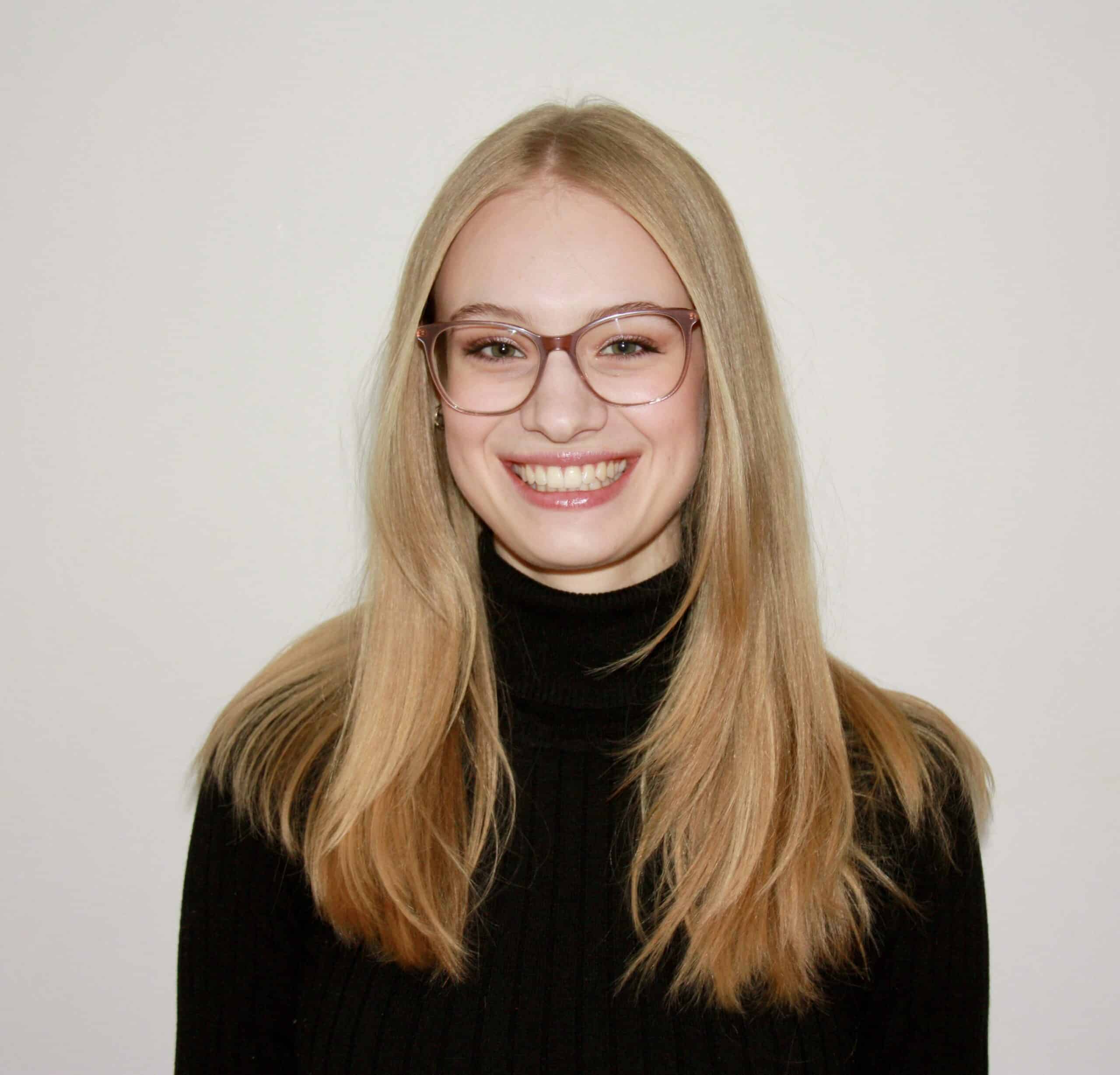 Anja scaled angielski online z native speakerem